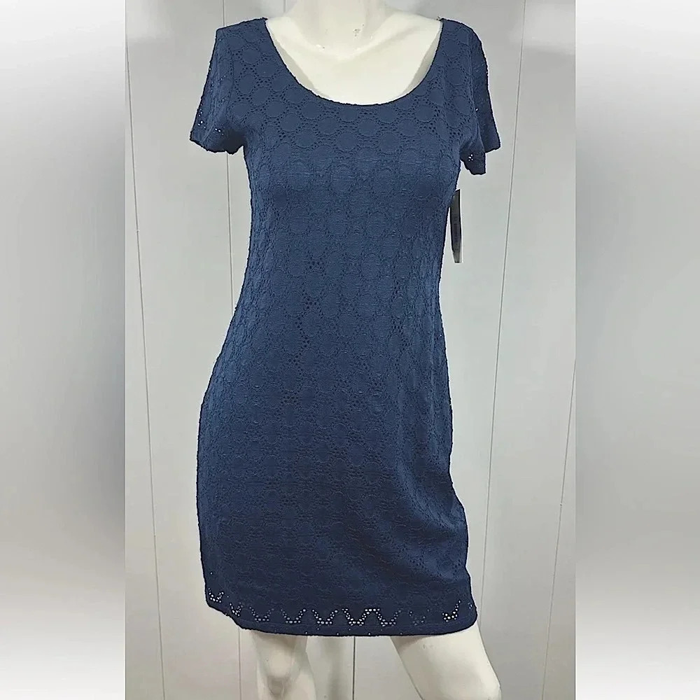 Isaac Mizrahi Lined Lace Lined Navy Dress Short Sleeve